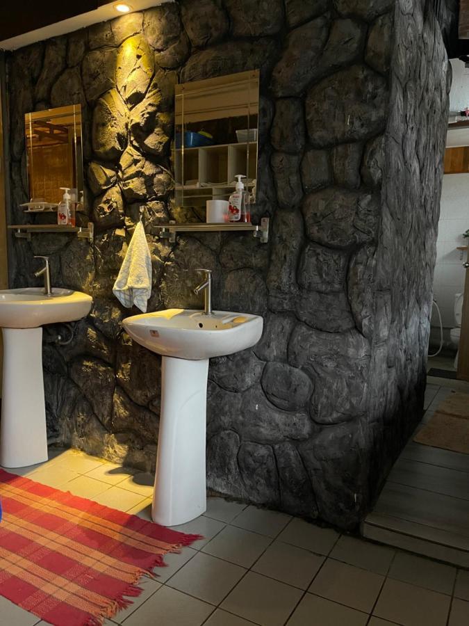 Хостел Escape Backpackers Kk Кота-Кінабалу Екстер'єр фото